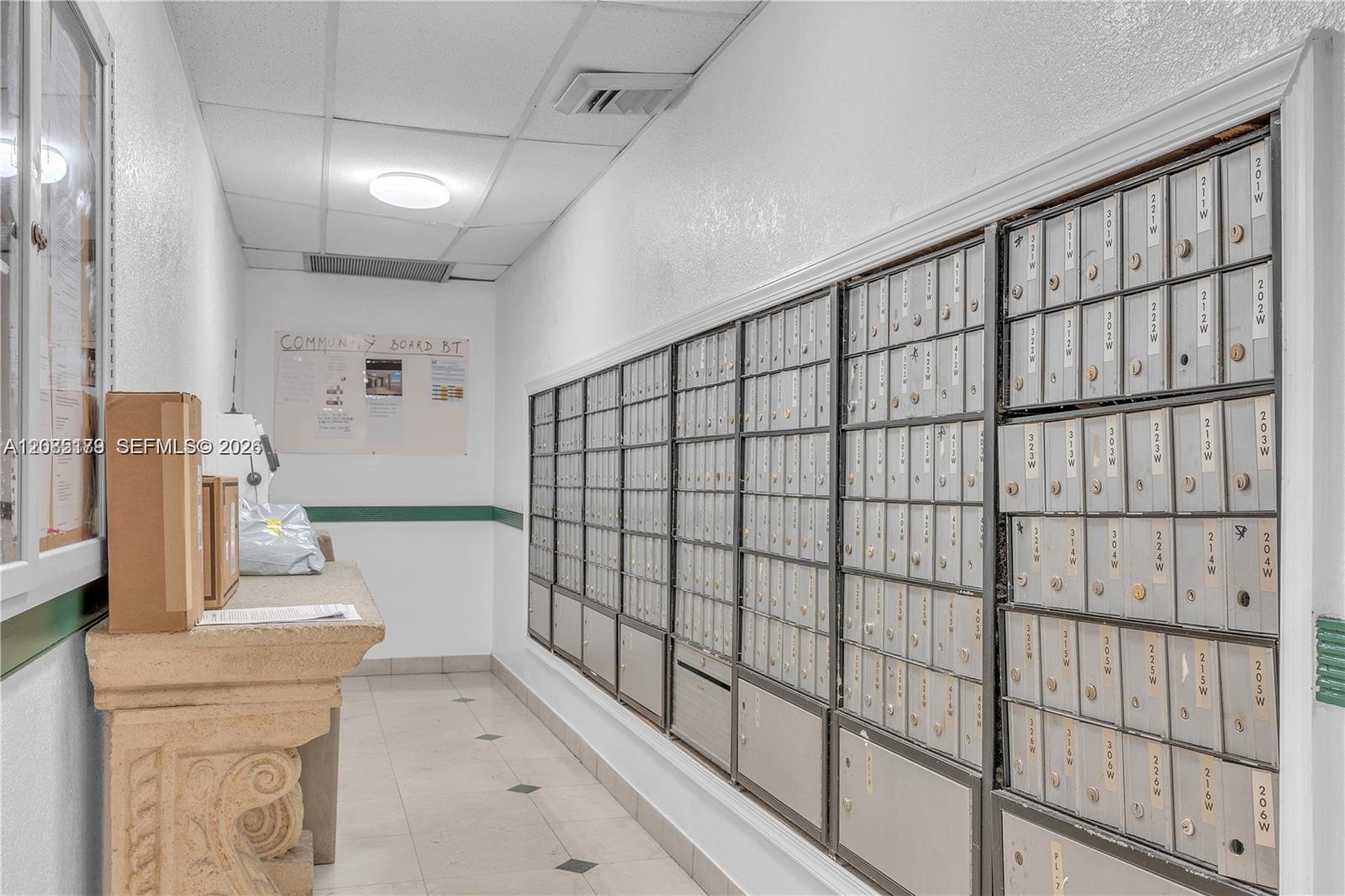 1301 NE Miami Gardens Dr # 515W — Photo 4