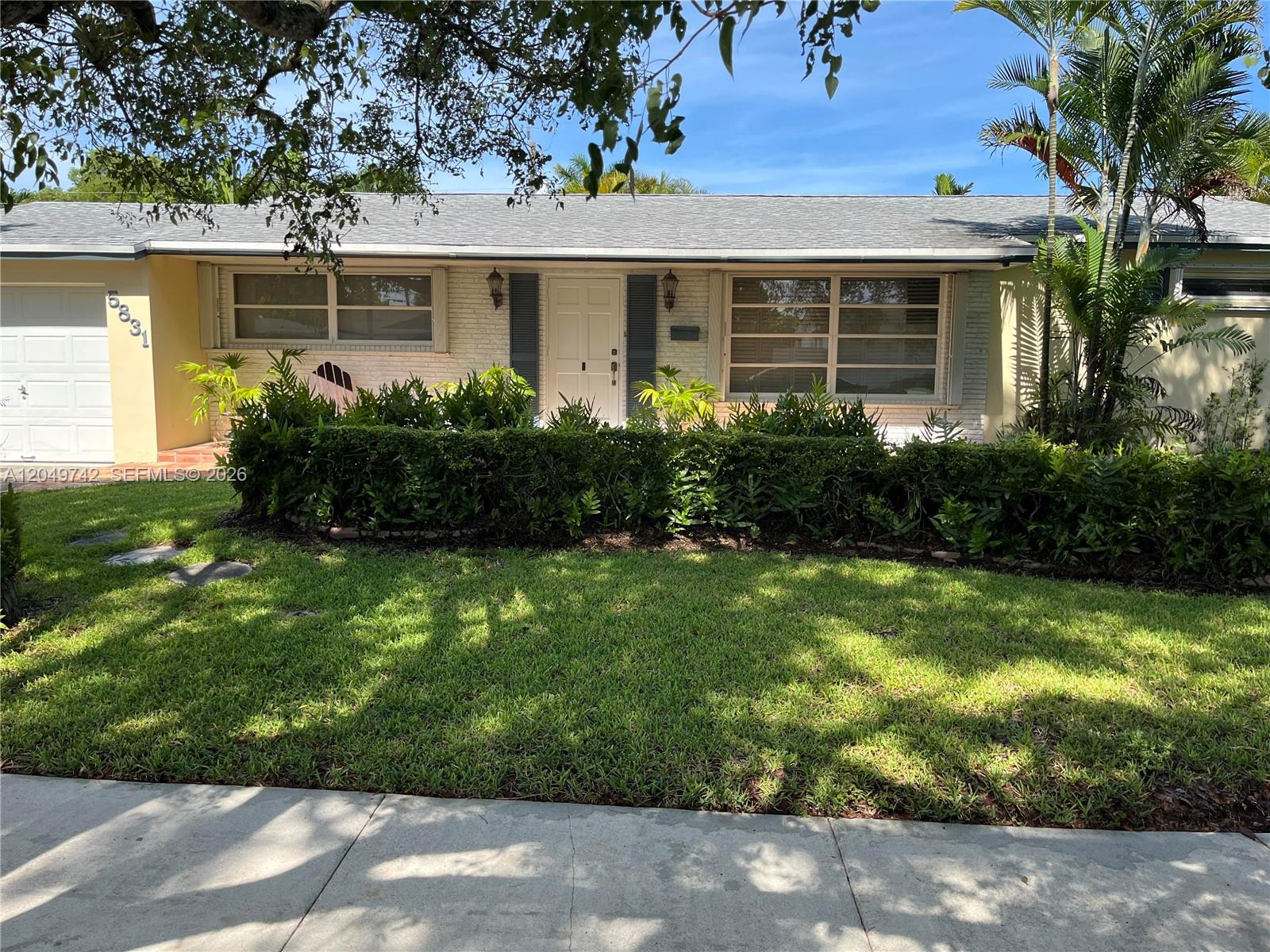 5831 SW 89th Ct, Miami FL 33173