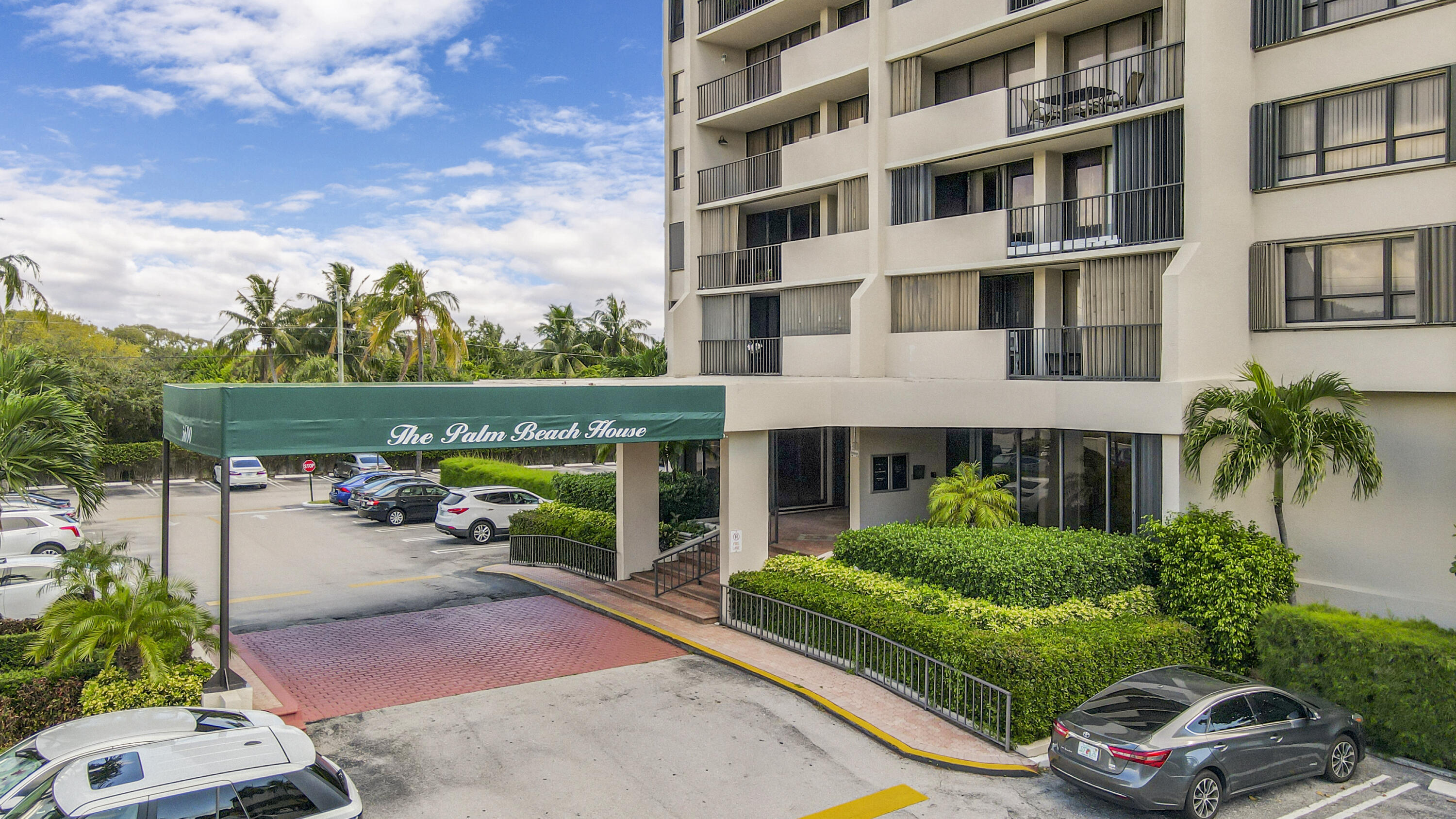 5600 N FLAGLER Drive # 1001 — Photo 2