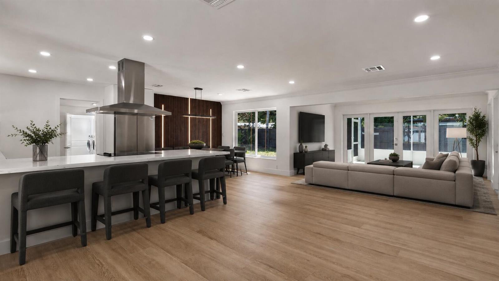 Kitchen:Living staged