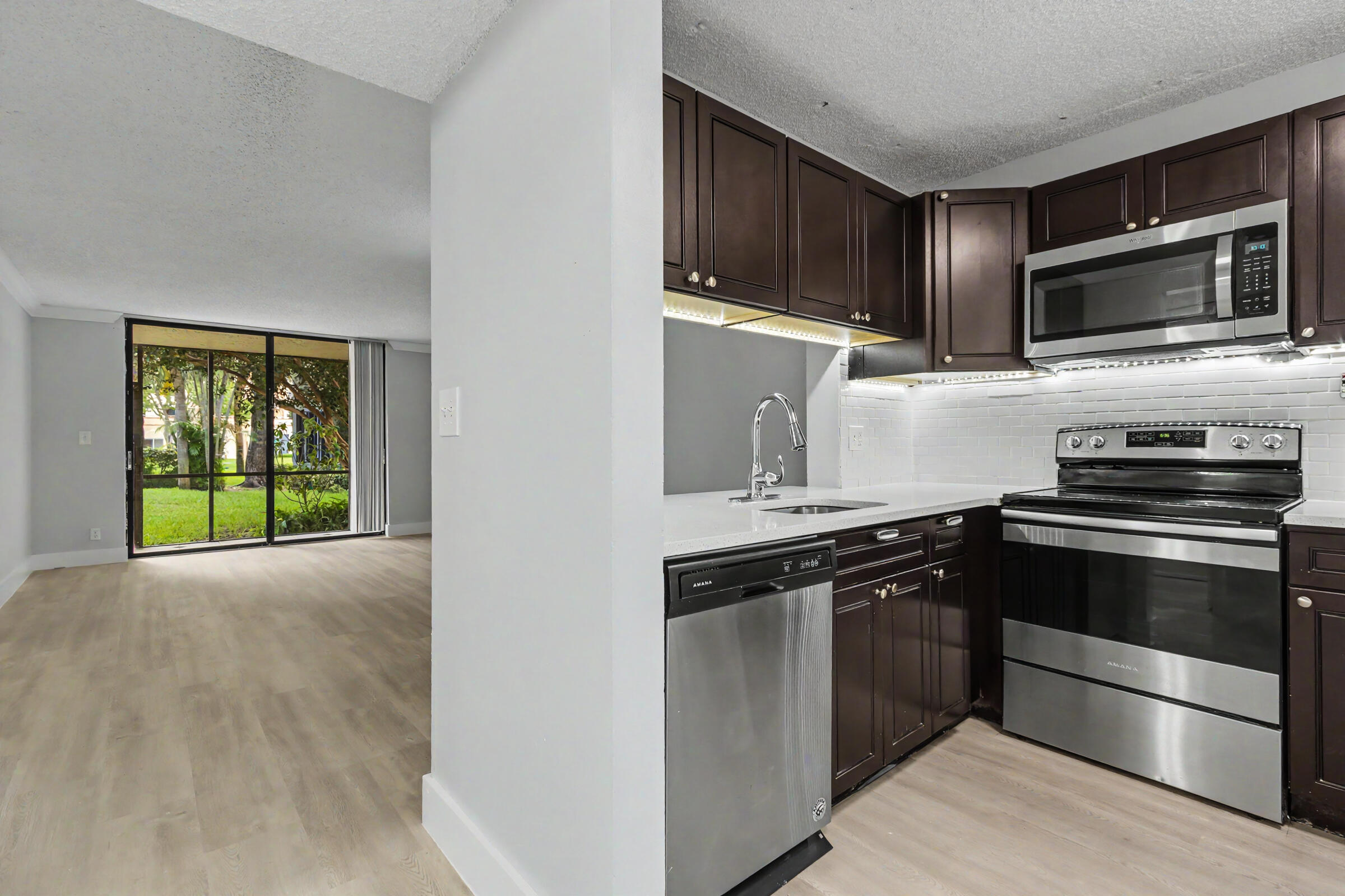 1230 S MILITARY Trail # 2014 — Photo 3