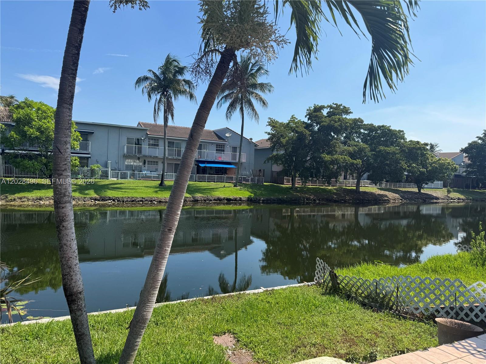 7033 NW 169th St, Hialeah FL 33015