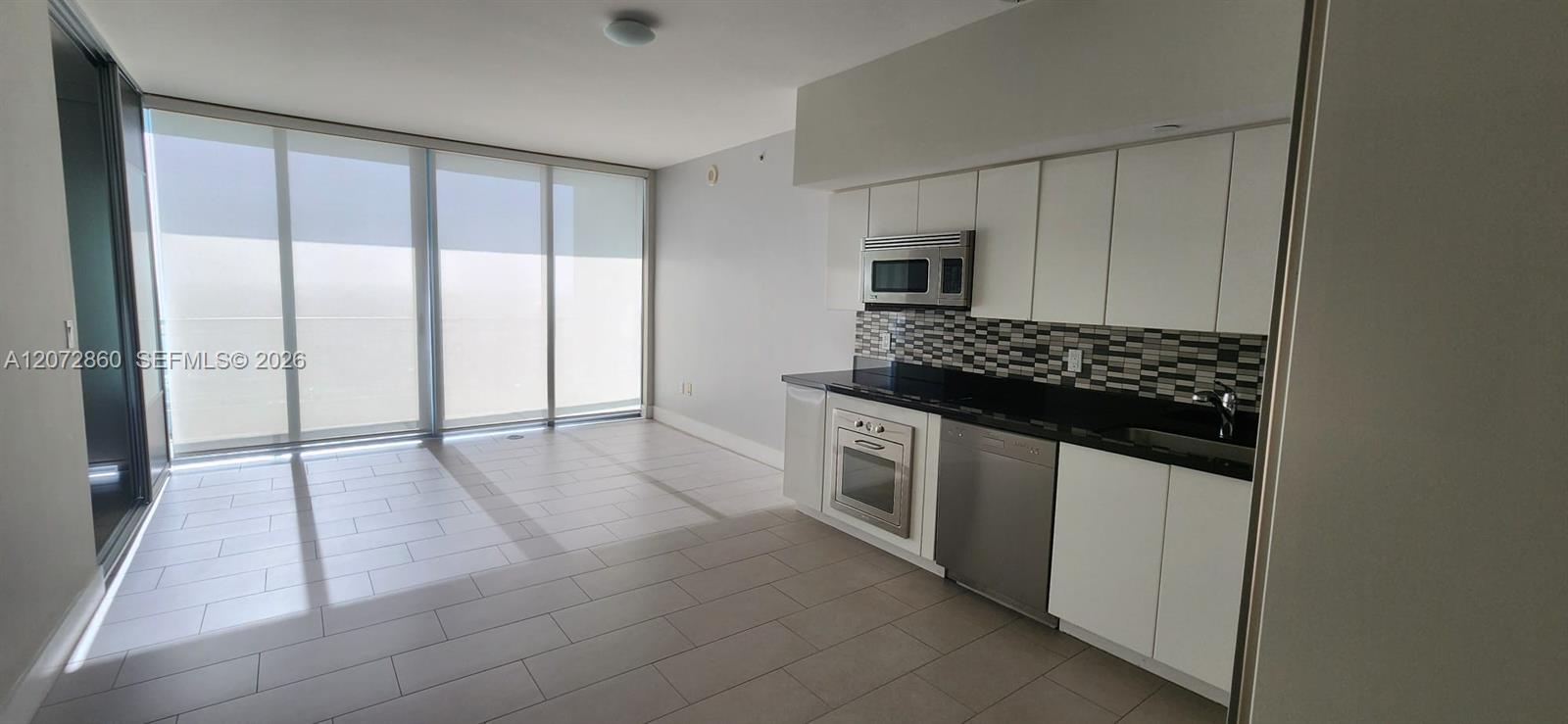 92 SW 3rd St # 4308 — Photo 3
