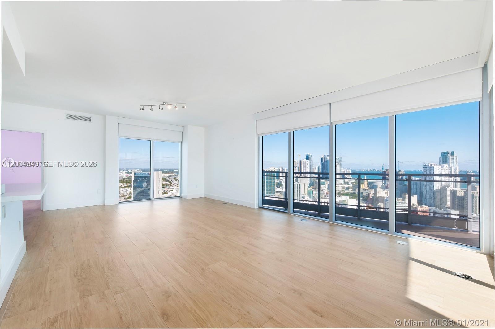 90 SW 3rd St # 4004 — Photo 2