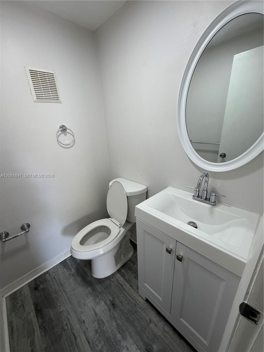 9371 Fontainebleau Blvd # I225 — Photo 5