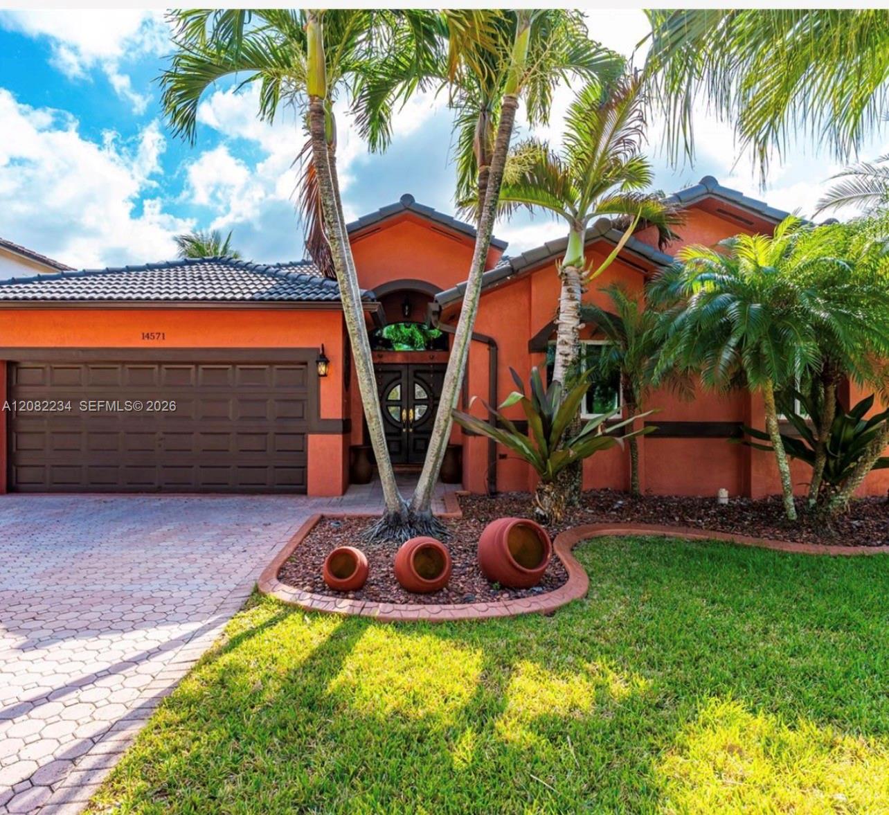 14571 SW 160th Ct — Photo 2