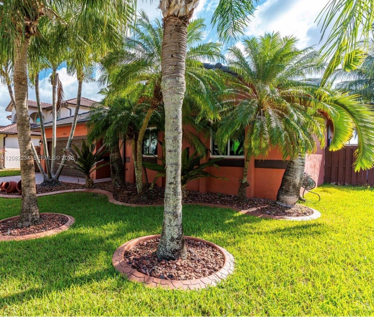 14571 SW 160th Ct — Photo 3