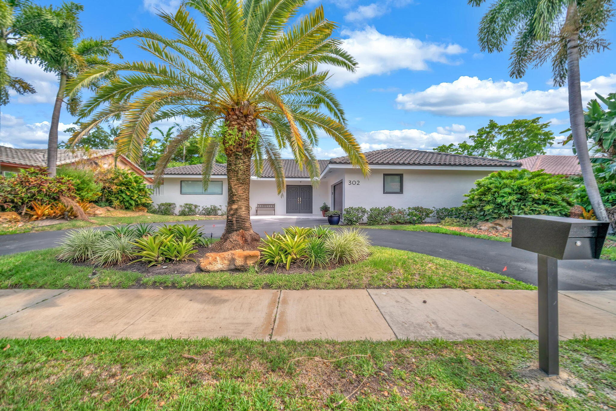 3020 N 34TH Street, Hollywood FL 33021