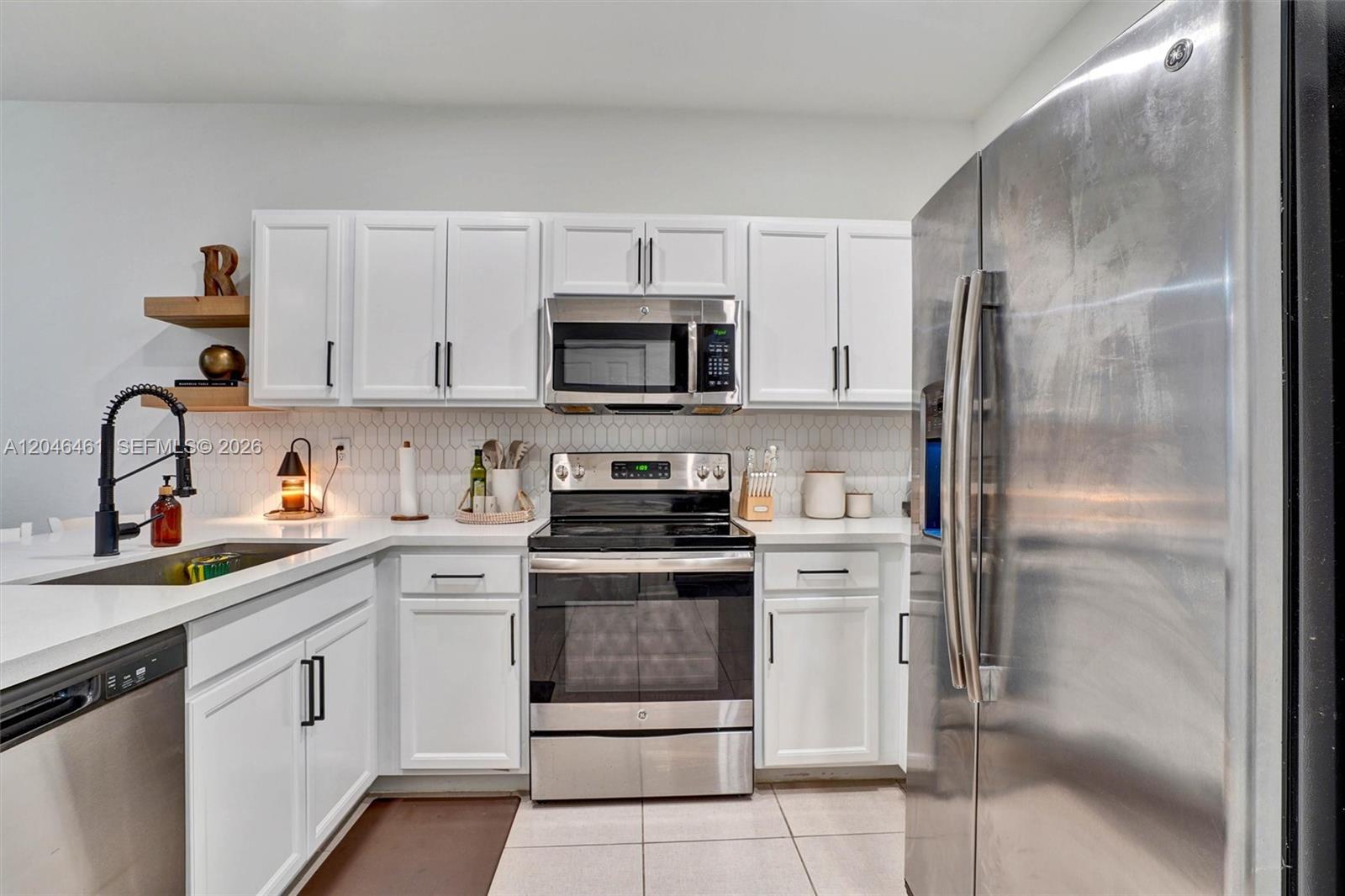 25341 SW 115th Ct — Photo 3