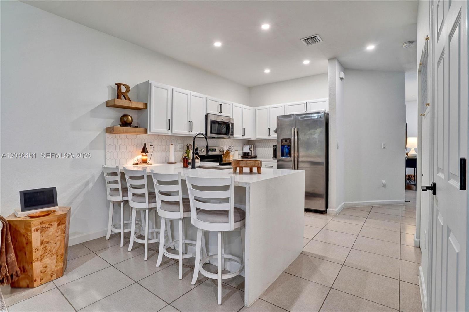 25341 SW 115th Ct — Photo 4