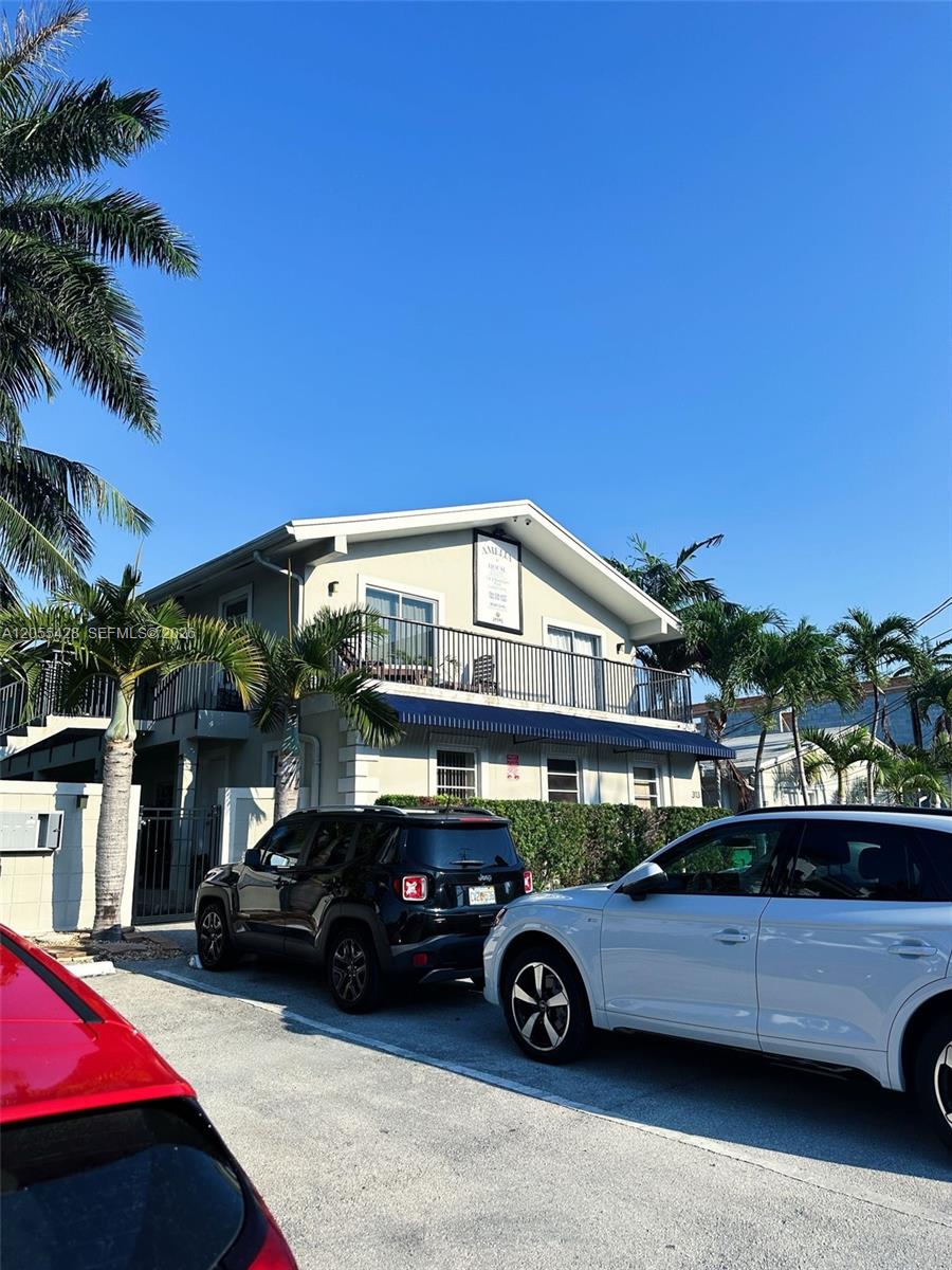 313 Hendricks Isle # 4, Fort Lauderdale FL 33301