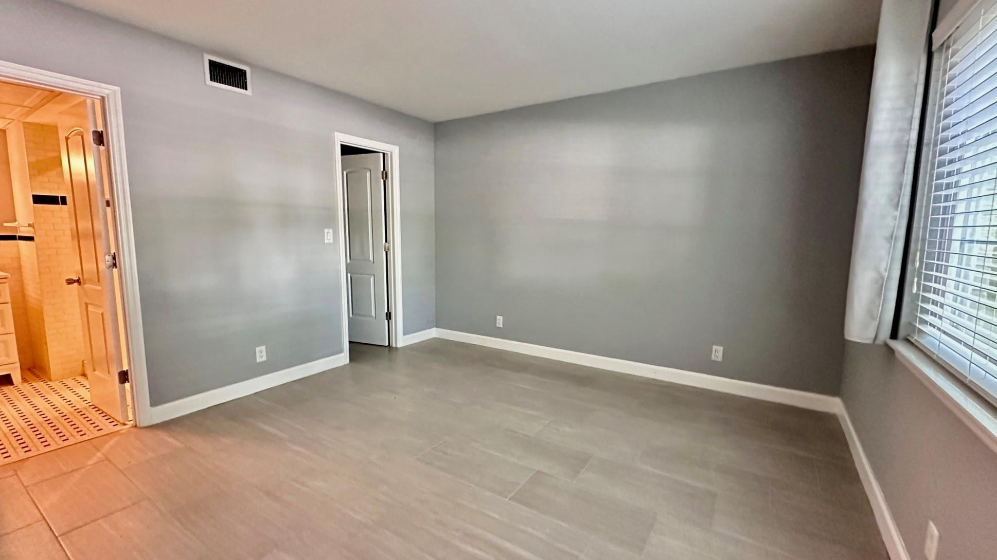 1950 N ANDREWS Avenue # 109D — Photo 5