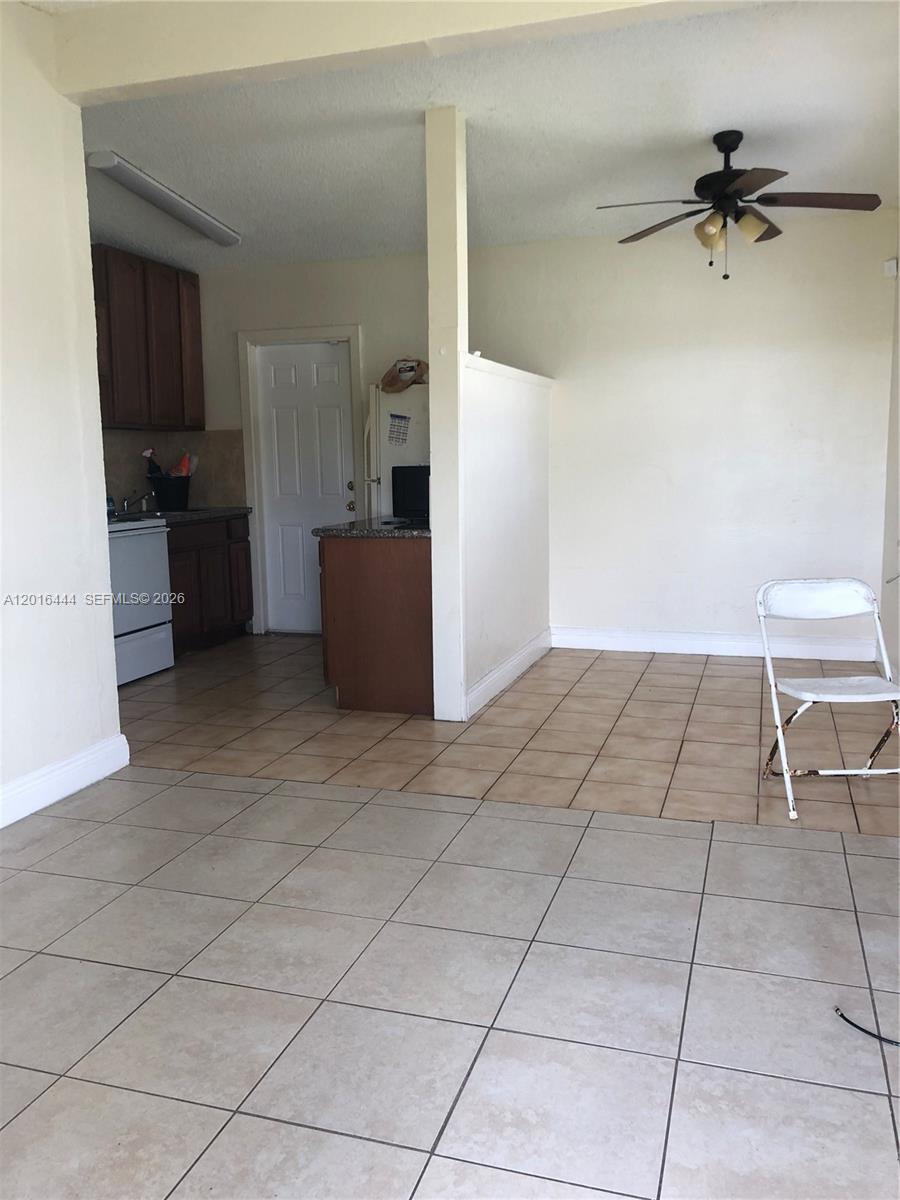 640 SW 7th St, Homestead FL 33030