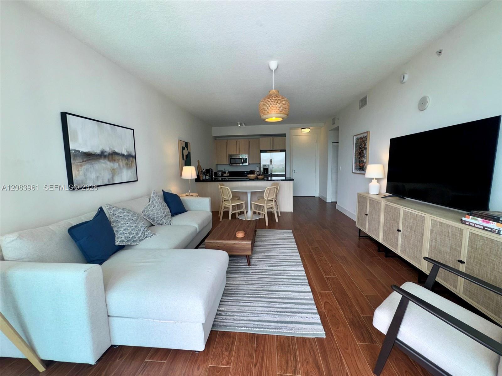 79 SW 12th St # 1502 — Photo 4