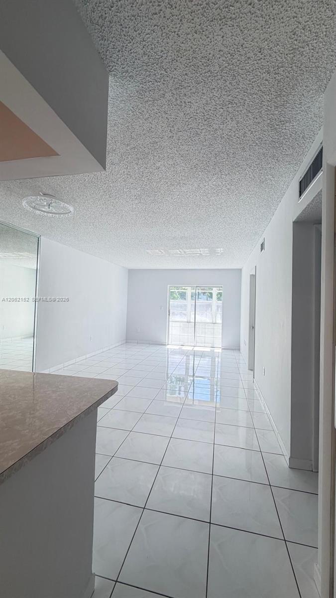 120 Royal Palm Rd # 111, Hialeah Gardens FL 33016