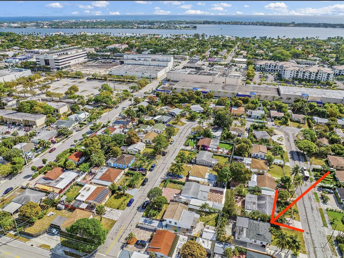 621 Hudson Rd, West Palm Beach FL 33405