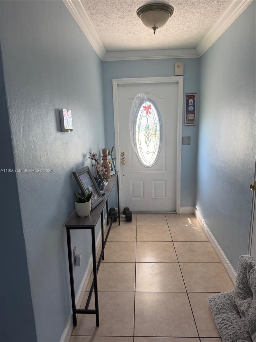 19521 NW 38th Ave — Photo 2