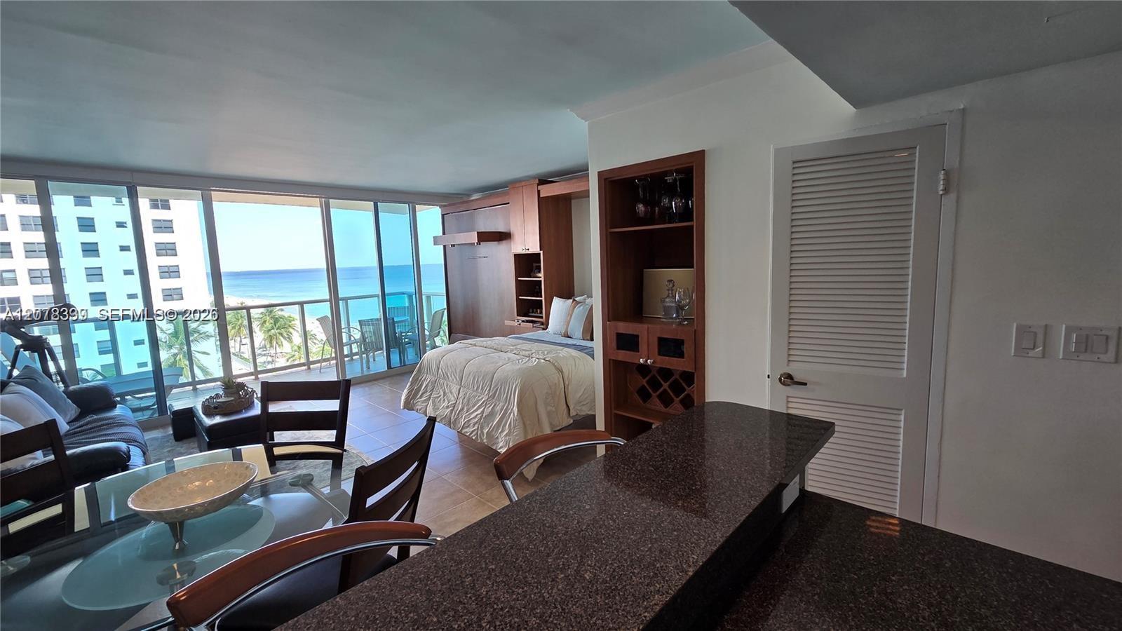 2501 S Ocean Dr # 809 — Photo 2