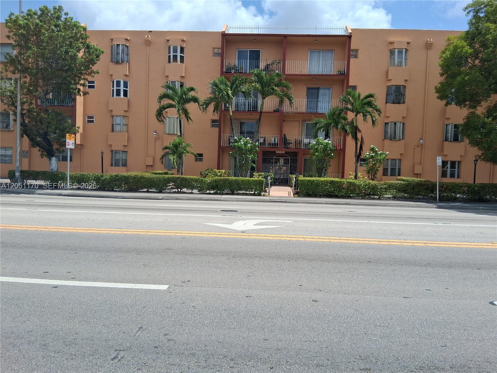 6200 W Flagler St # 305, Miami FL 33144