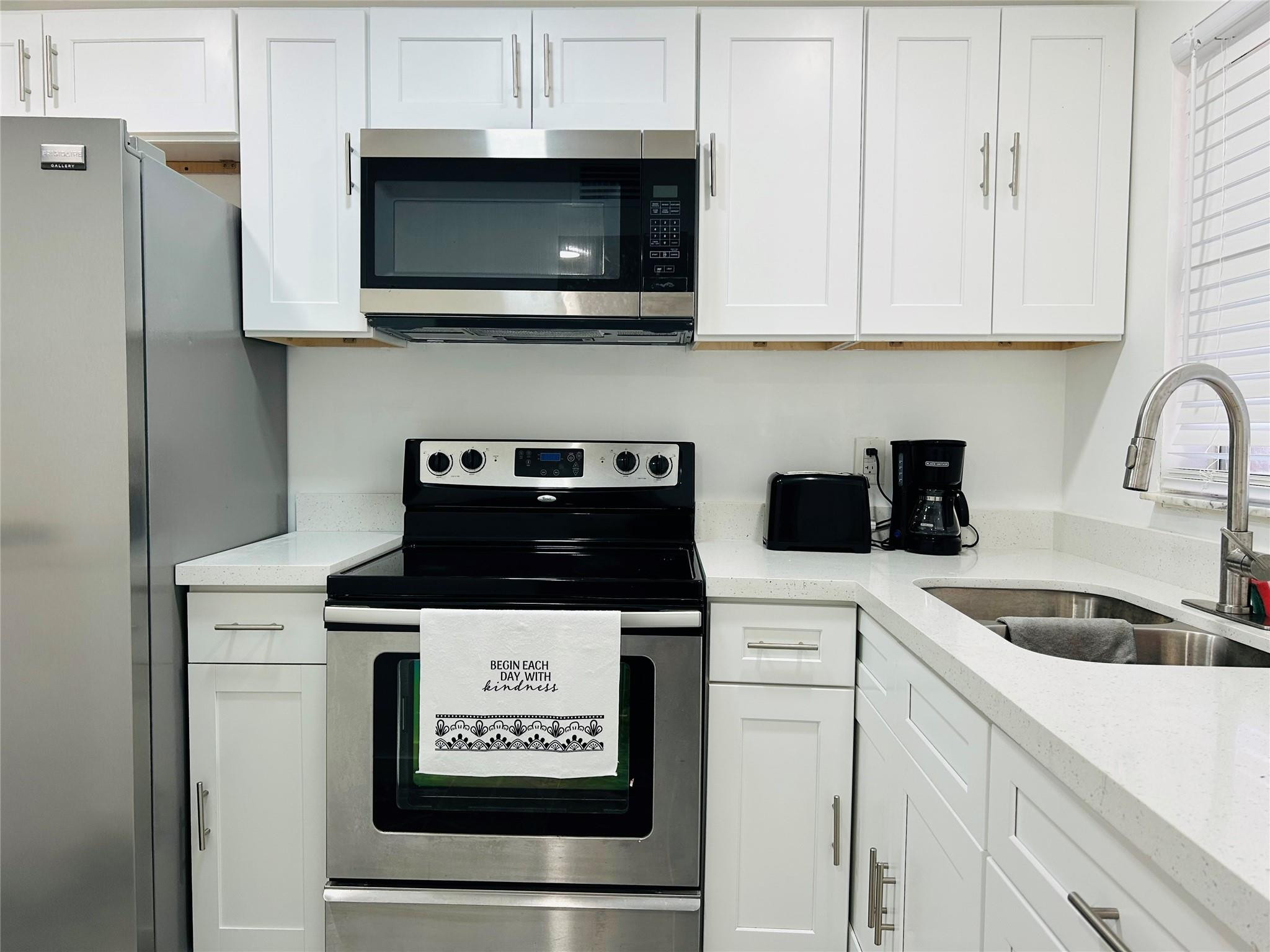 2871 E Sunrise Lakes Drive # 101, Sunrise FL 33322