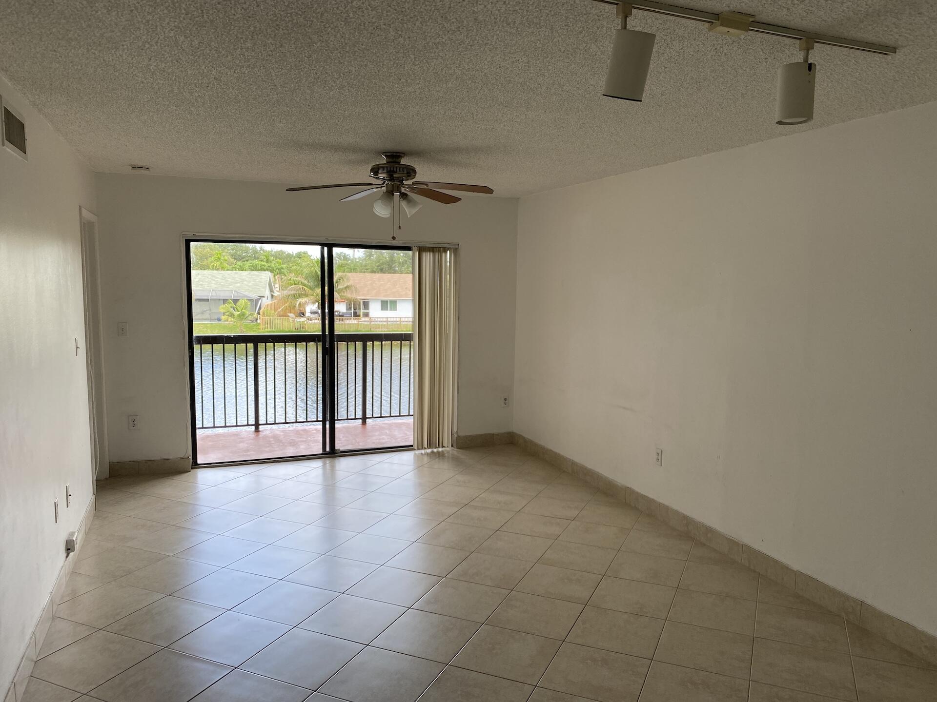 9891 NOB HILL Lane # 9891 — Photo 2