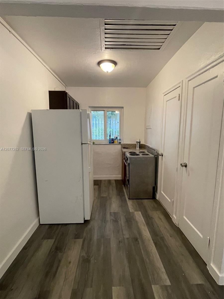 430 SW 6th Ave # 2 — Photo 3