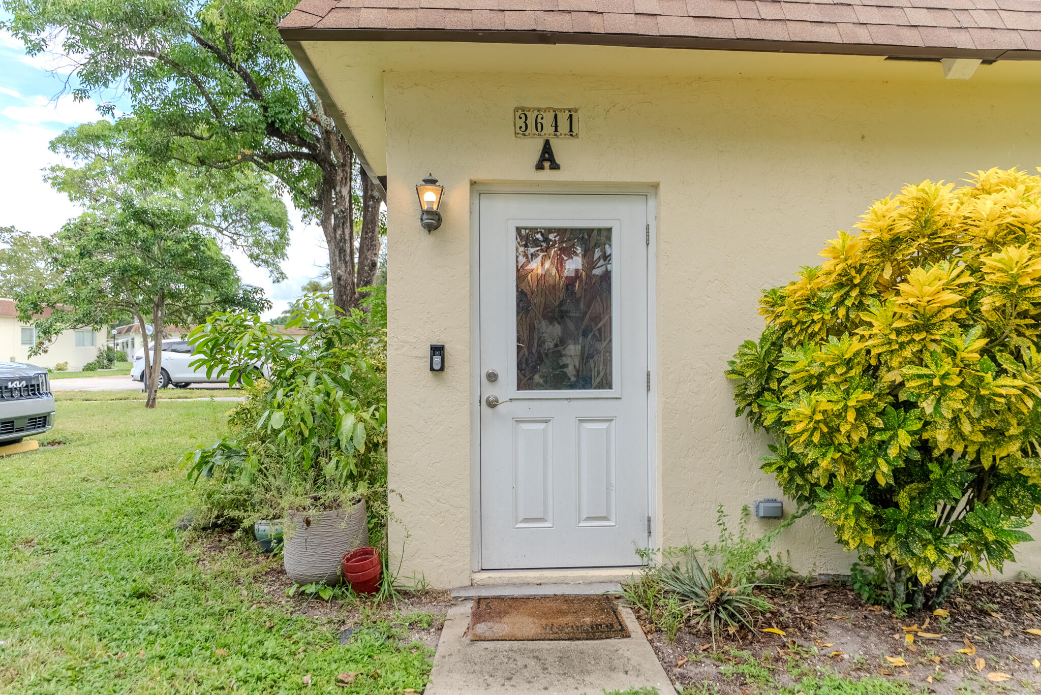 3641 SW NATURA Avenue # A — Photo 2
