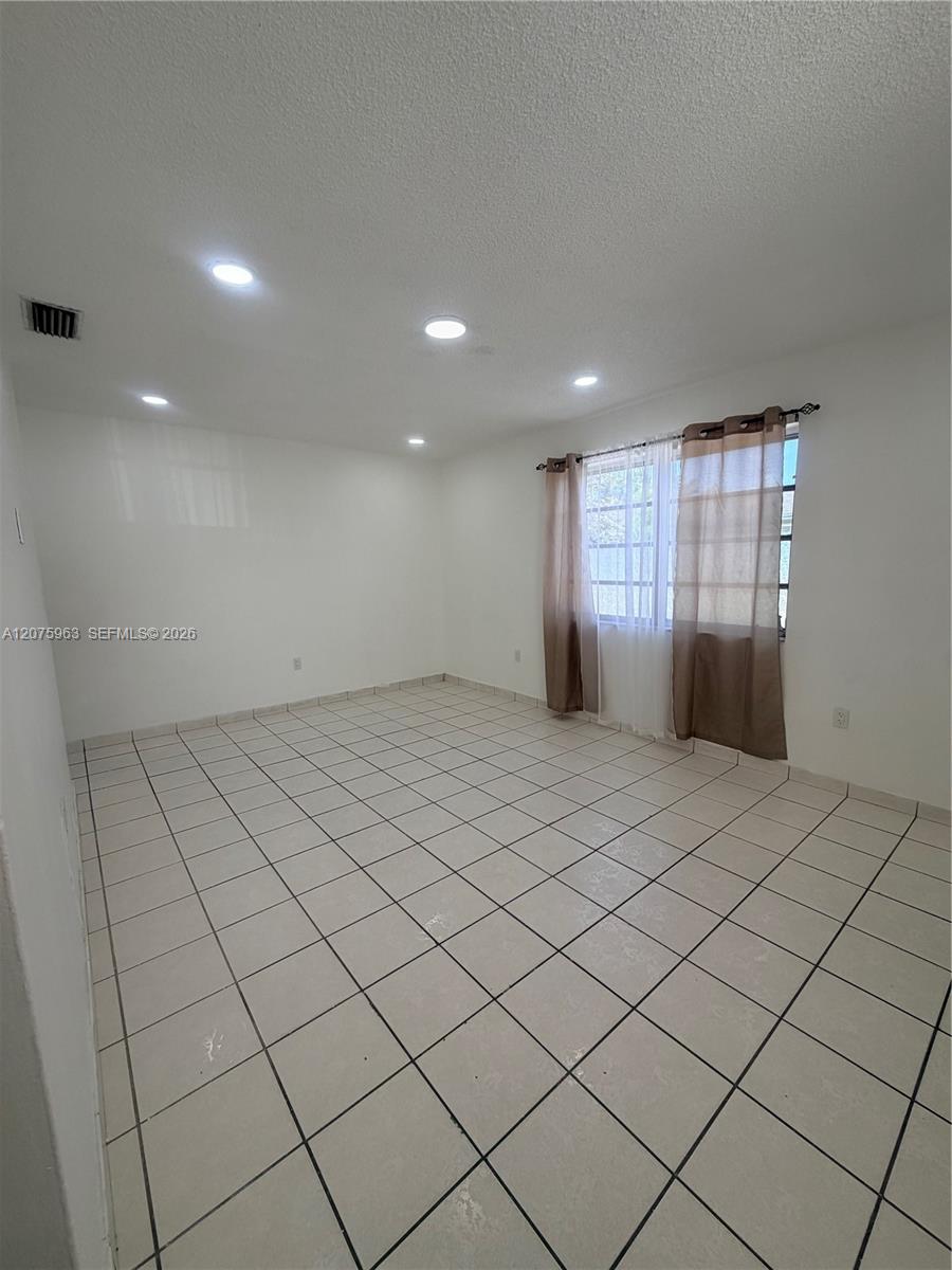 3821 SW 89th Ct — Photo 2