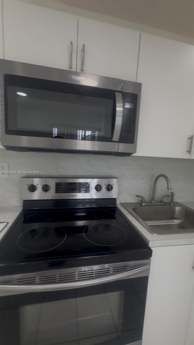 3821 SW 89th Ct — Photo 5