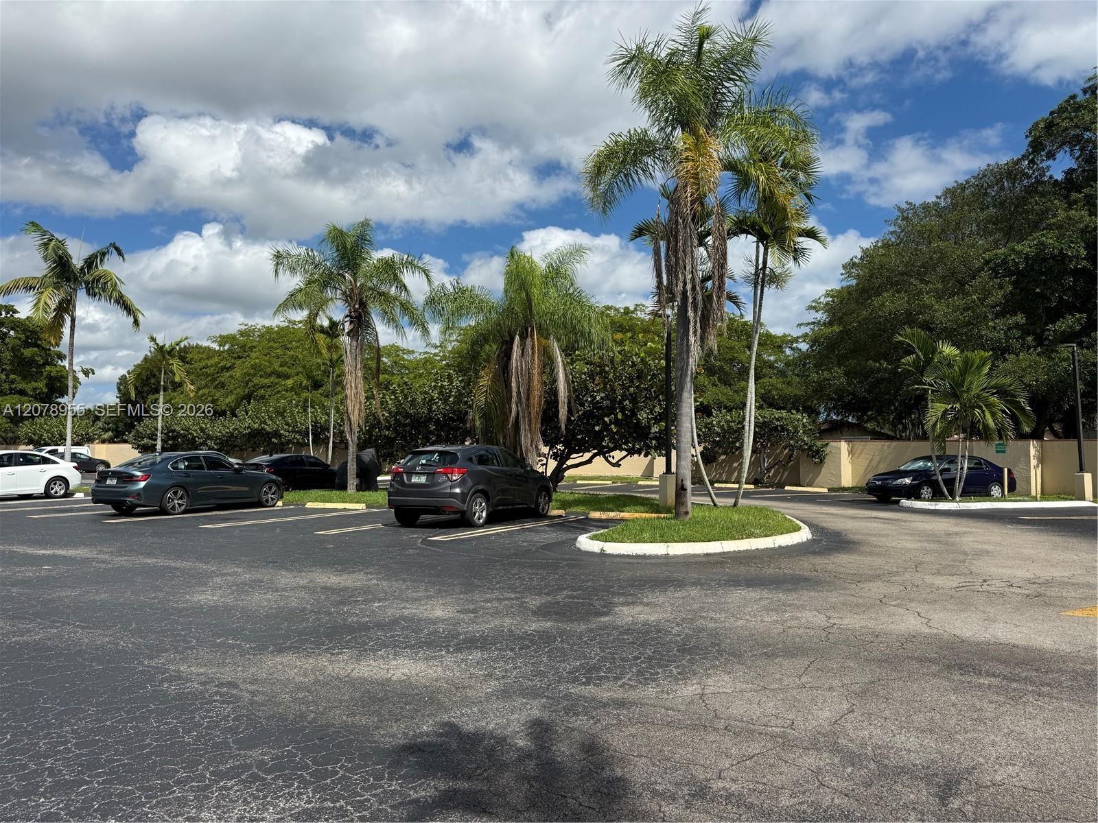 13100 SW 92 AV # A-PH10 — Photo 2