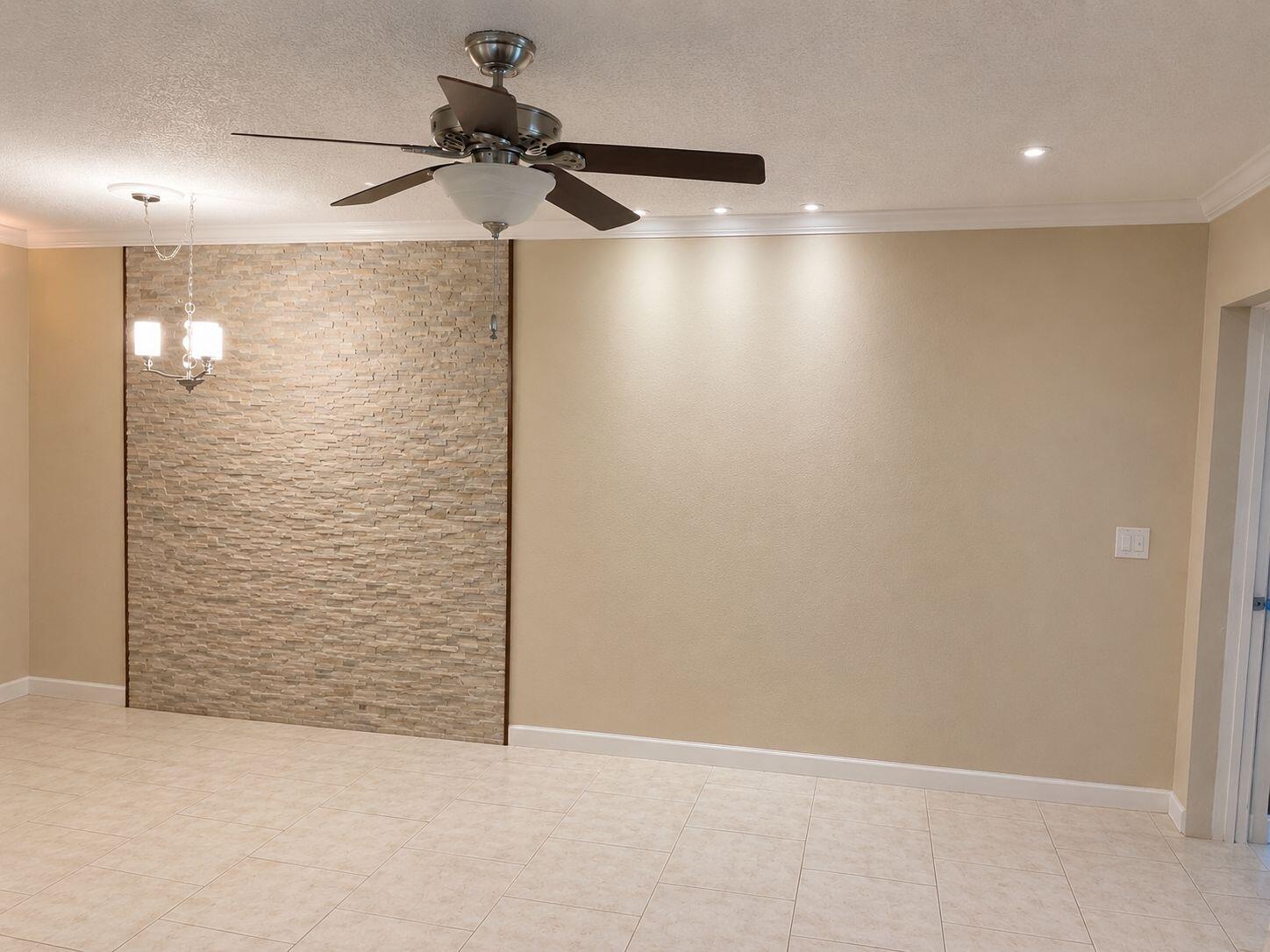 3100 SPRINGDALE Boulevard # 308 — Photo 4