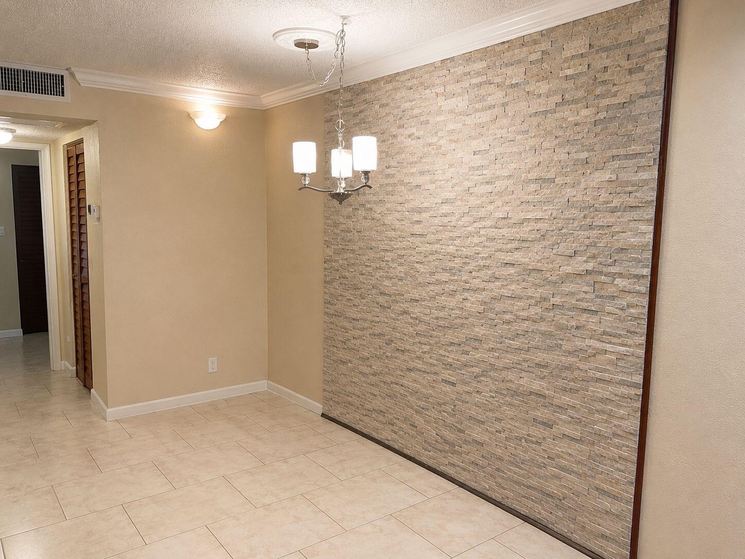 3100 SPRINGDALE Boulevard # 308 — Photo 3