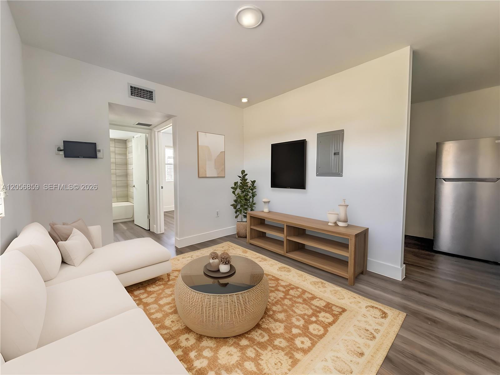 1710 NW 1st Ct # 3, Miami FL 33136