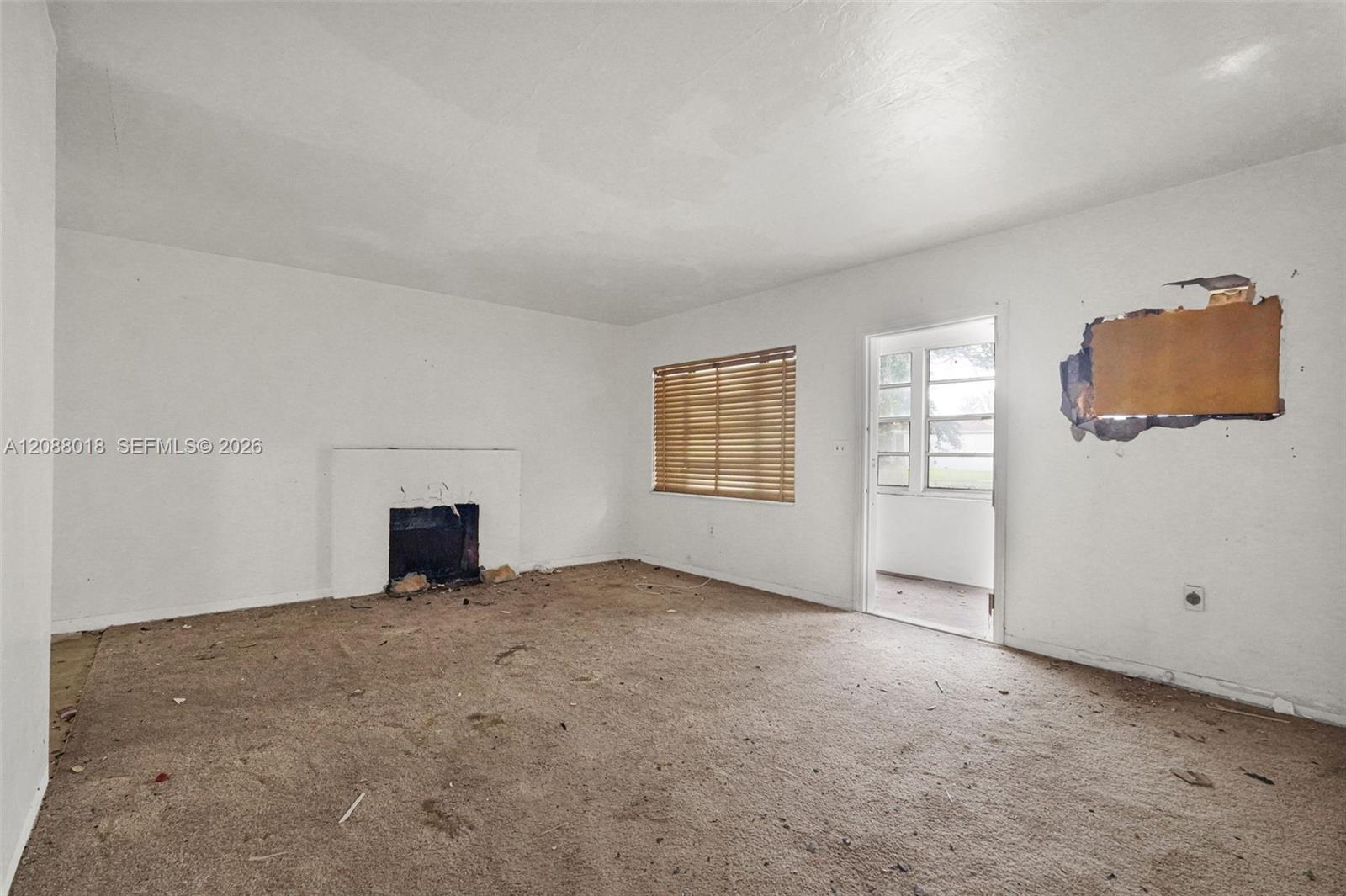 424 Minola Dr — Photo 2