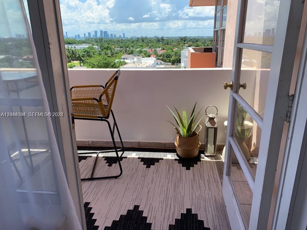 2899 SW Collins Ave # 1016 — Photo 2