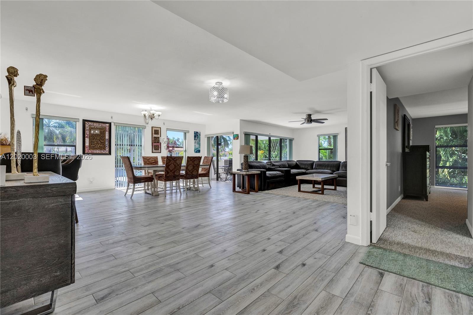 76 Isle Of Venice Dr # C — Photo 3