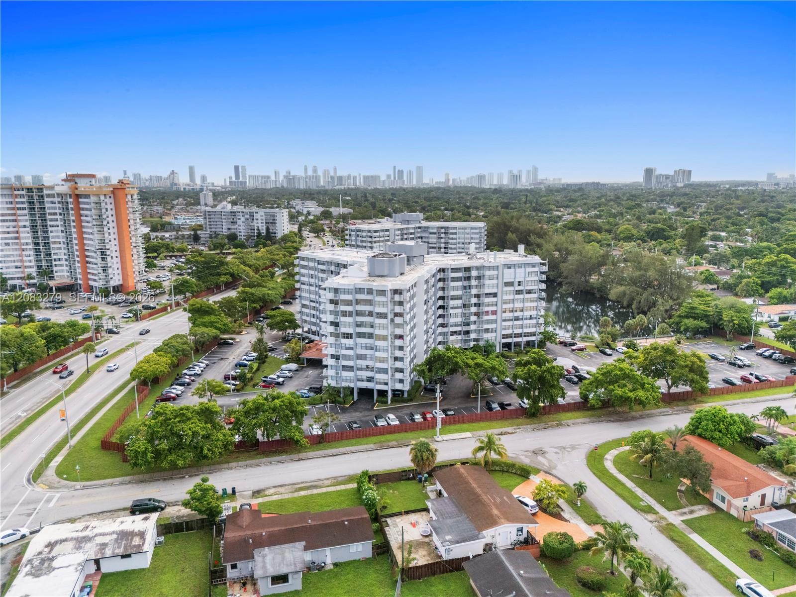 1200 NE Miami Gardens Dr # 315W — Photo 3