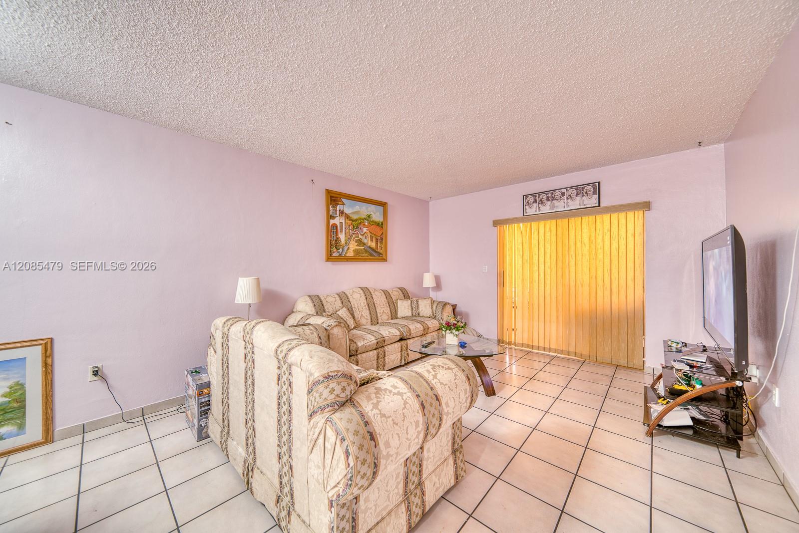 140 Royal Palm Rd # 111 — Photo 2