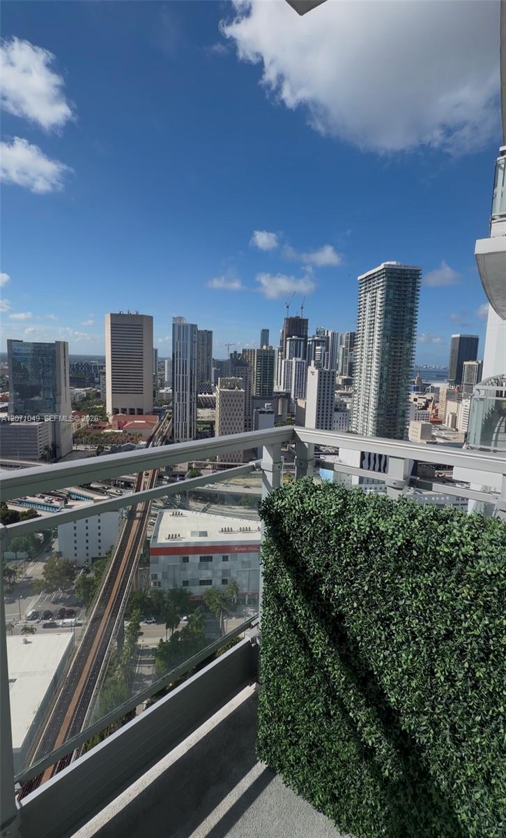 90 SW 3rd St # 3408, Miami FL 33130