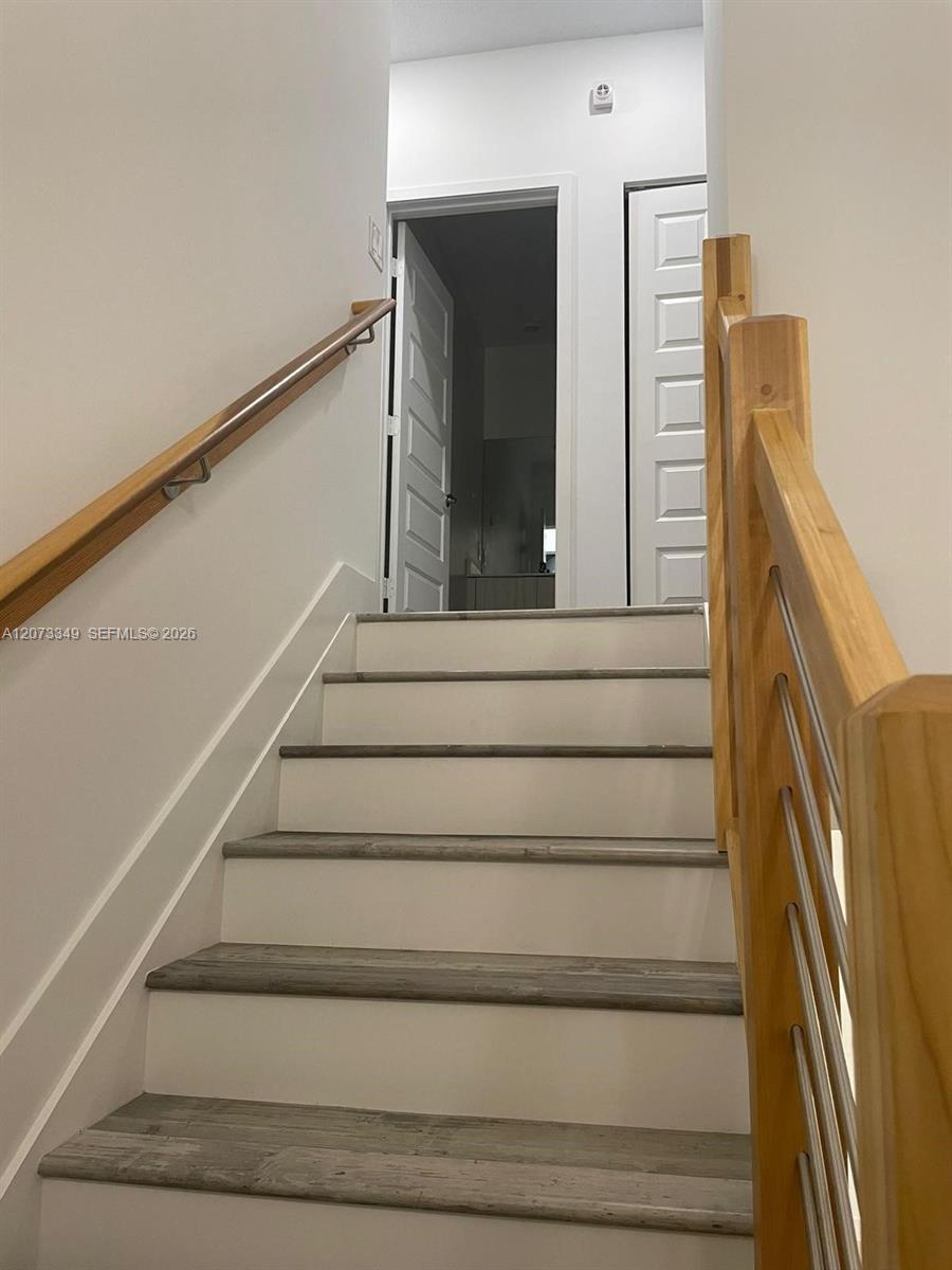 10445 NW 81st Ter # 10445 — Photo 4