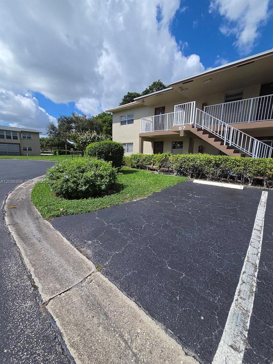 601 NW 79th Ave # 101, Margate FL 33063