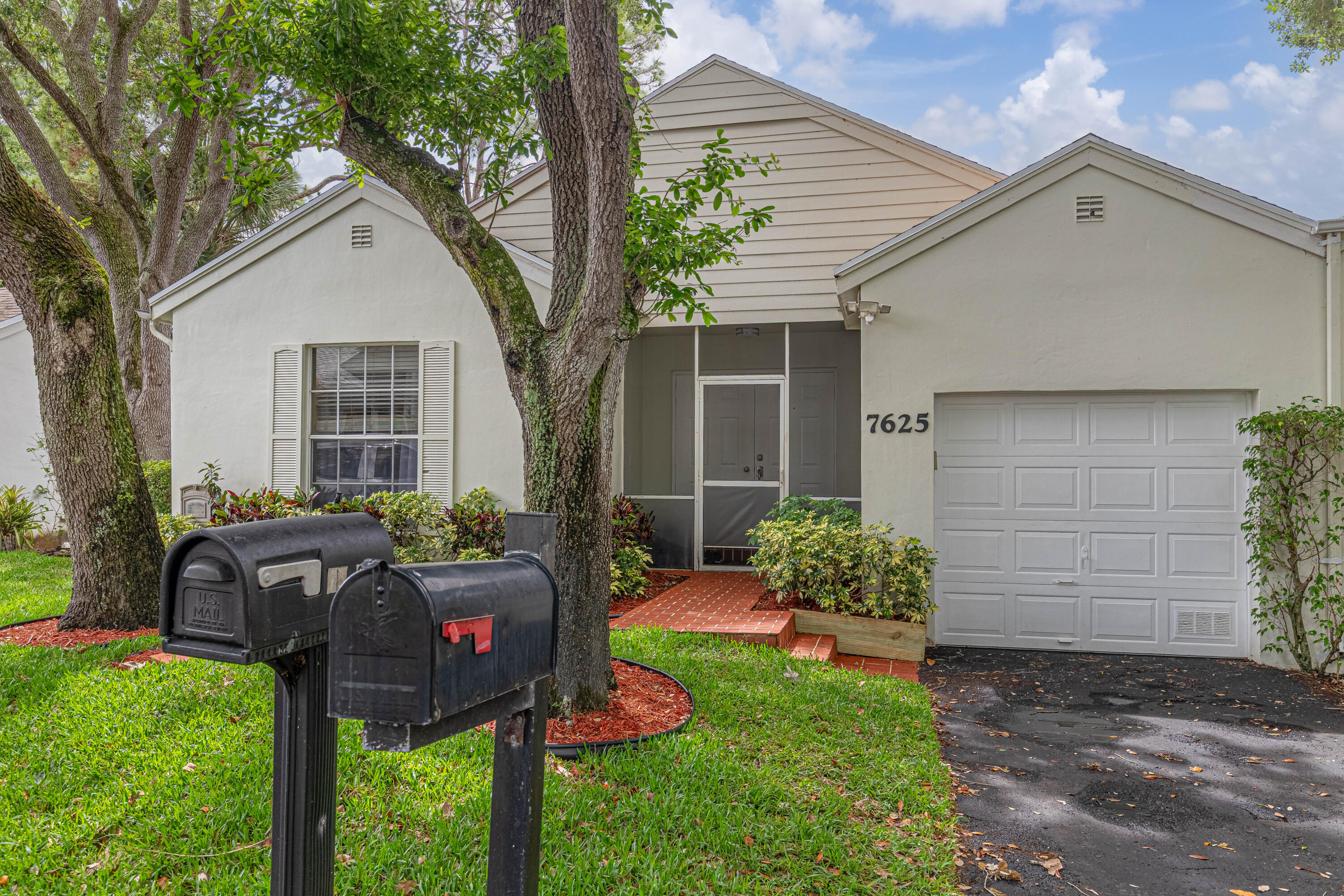 7625 Forest Green Lane, Boynton Beach FL 33436