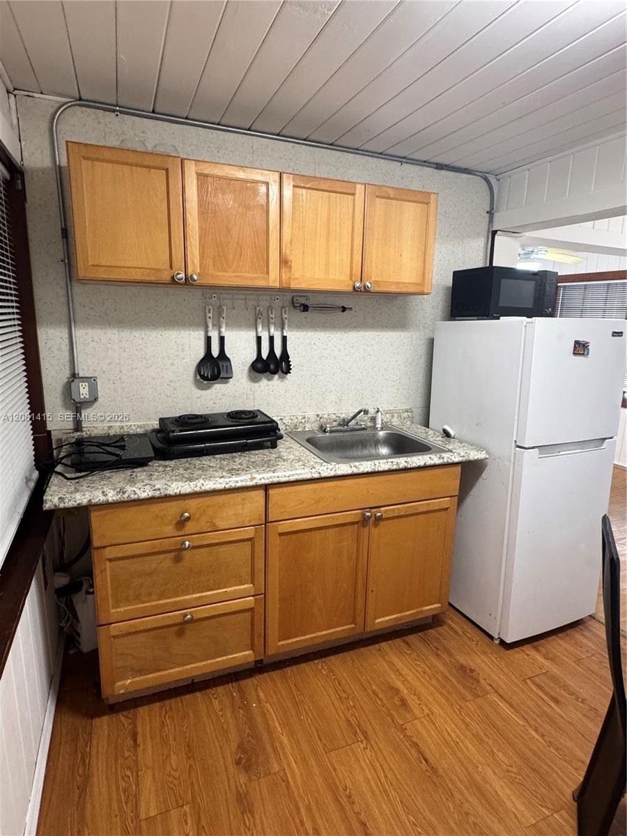 3271 (REAR Studio) NW 15th St — Photo 2