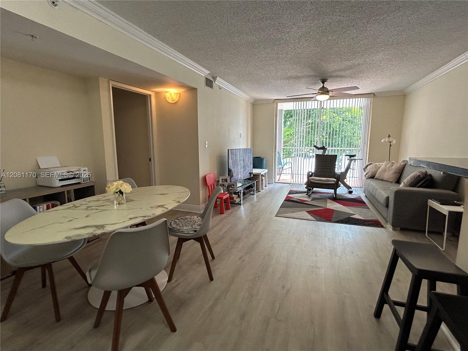 4440 NW 107th Ave # 7 — Photo 2