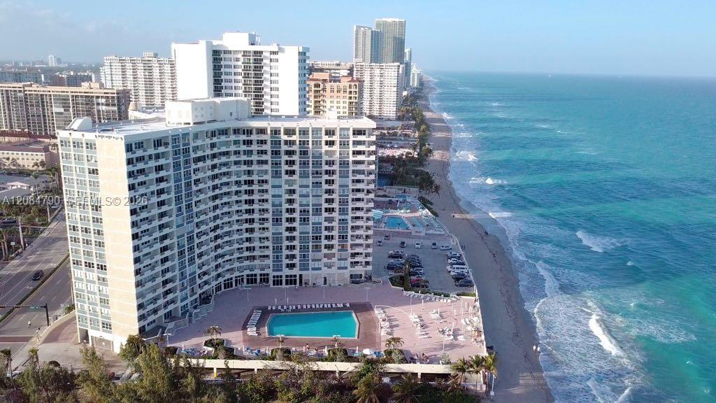 3180 S Ocean Dr # 1003 — Photo 2