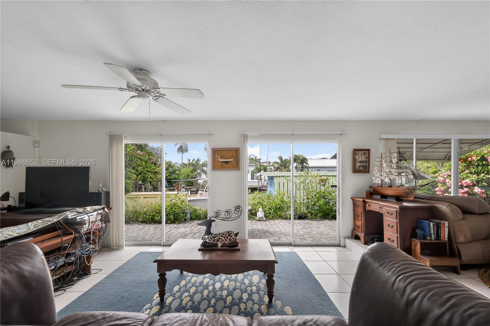 1004 Mandarin Isle — Photo 2