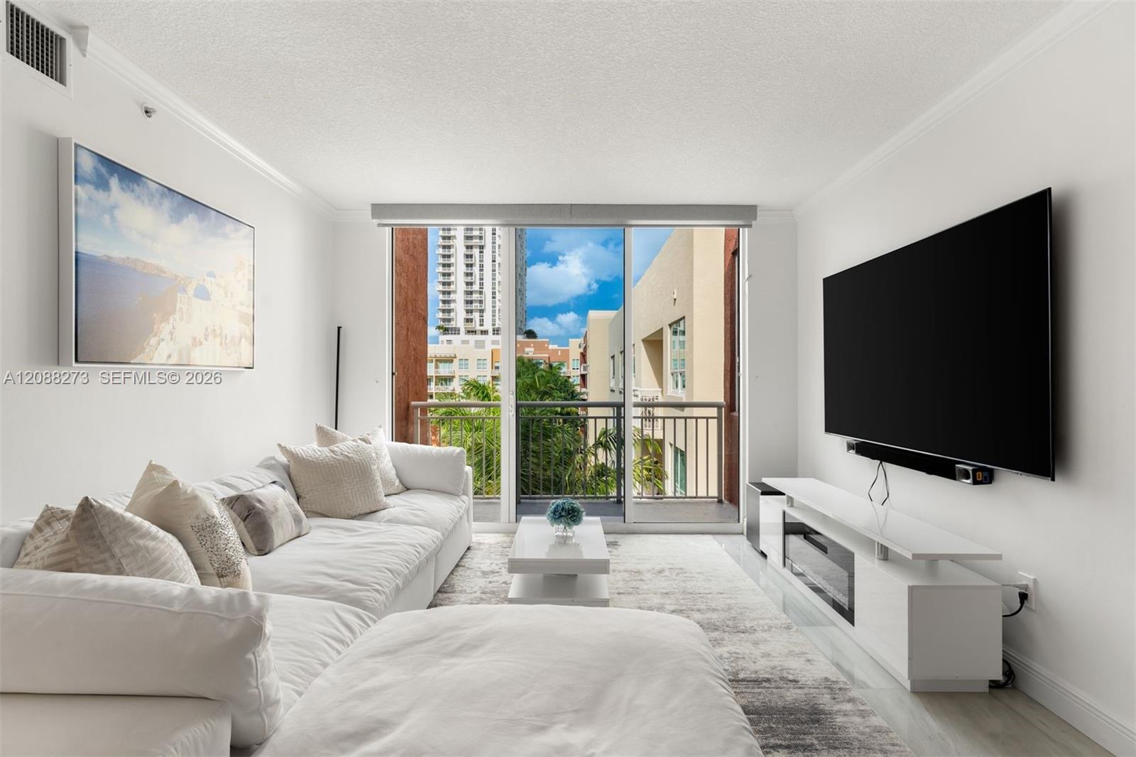 2000 N Bayshore Dr # 619 — Photo 4