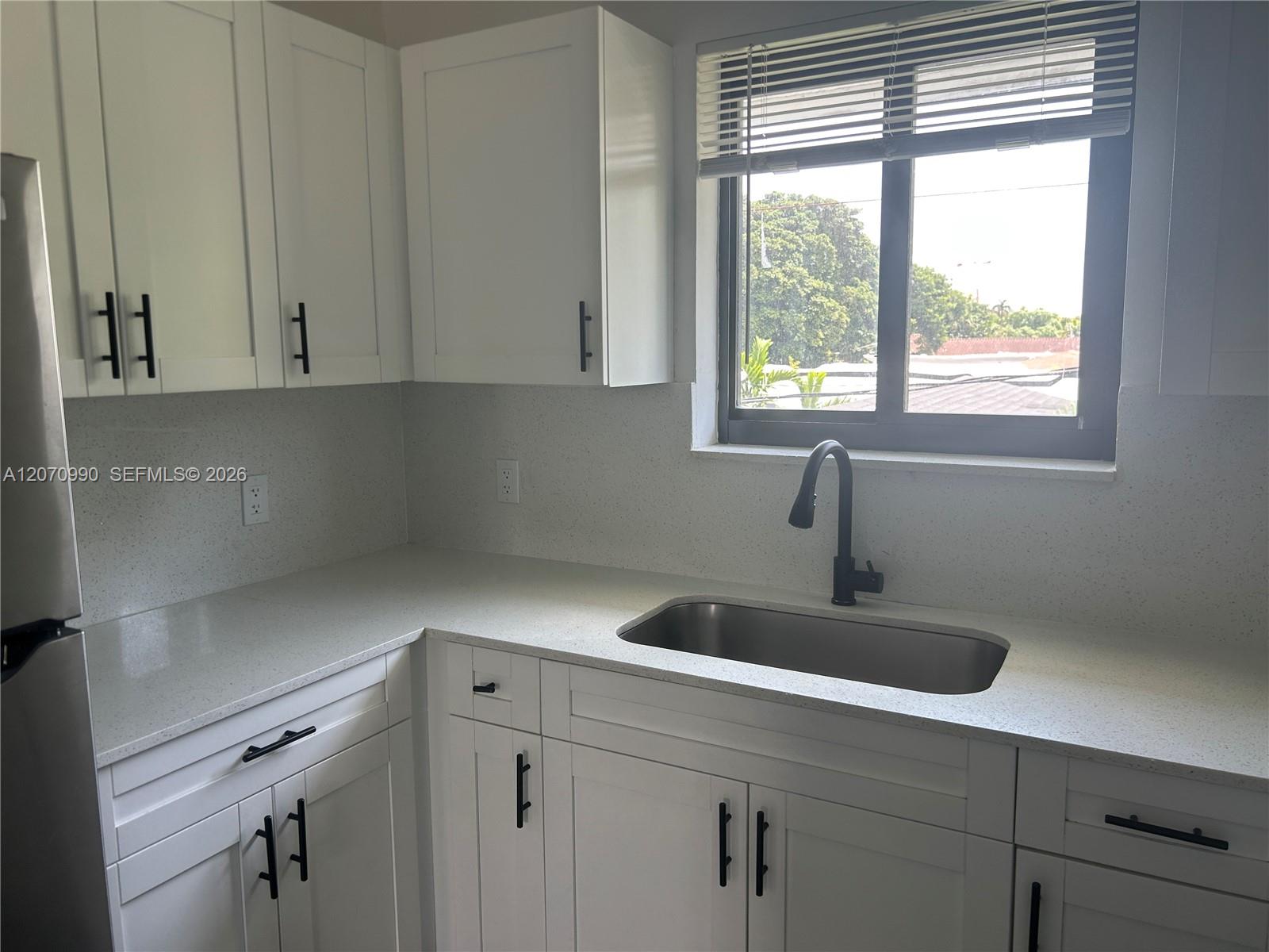 3417 NW 22nd Ave # 12 View 4