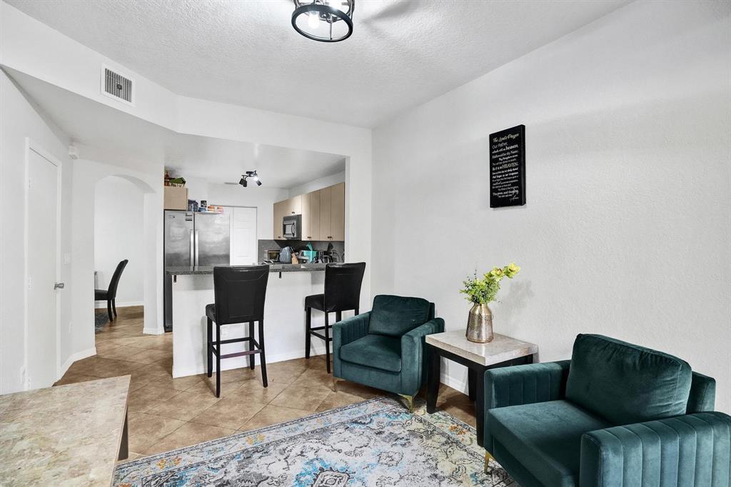 2315 Clipper Place — Photo 2