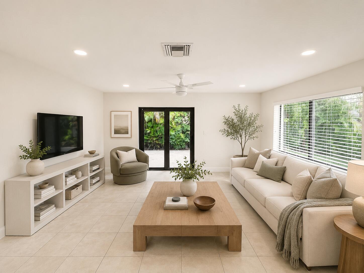825 Dogwood Drive # C — Photo 3